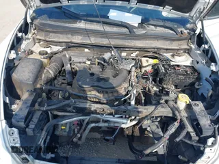 2014 Jeep Cherokee Limited with VIN 1C4PJLDSXEW118473, listed as a IAAI auction lot 41359322 with 111,000 mi miles. Bid and sale history available at carsss.com. Image 10.