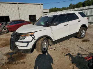2013 Ford Utility Police Interceptor with VIN 1FM5K8AR0DGB63879, listed as a Copart auction lot 82241054 with 124,768 mi miles and Salvage Title. Bid and sale history available at carsss.com. Image 1.