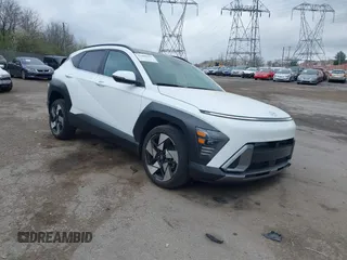2025 Hyundai Kona Limited with VIN KM8HECA39SU243005, listed as a IAAI auction lot 41908621 with 525 mi miles and . Bid and sale history available at carsss.com. Image 1.