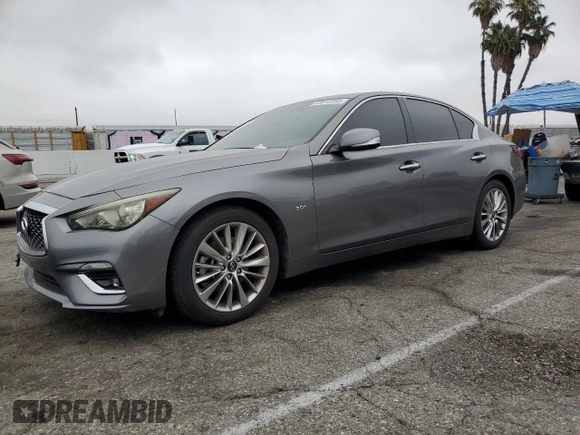 2020 Infiniti Q50 Luxe z VIN JN1EV7AP7LM206136, wystawiony jako Copart lot #59612355 z przebiegiem 70 001 mil mil oraz Szkoda całkowita • Salvage title. Historia ofert i sprzedaży dostępna na DreamBid. Obrazek 1.