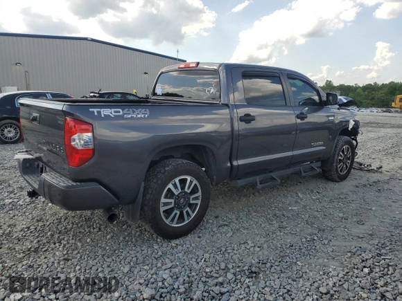 2018 Toyota Tundra SR5 z VIN 5TFDW5F11JX734412, wystawiony jako Copart lot #54765305 z przebiegiem 135 009 mil mil oraz Szkoda całkowita • Salvage title. Historia ofert i sprzedaży dostępna na DreamBid. Obrazek 3.
