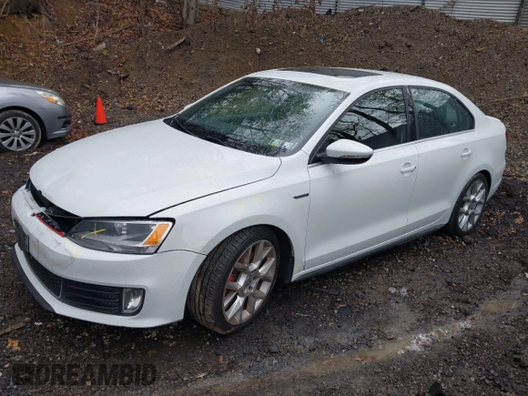 2014 Volkswagen Jetta GLI с VIN 3VW4T7AJ7EM315601, выставлен на аукционе IAAI как лот 42190687 с пробегом 113 220 миль миль и . История ставок и продаж доступна на DreamBid. Изображение 2.