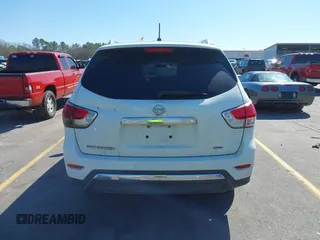 2016 Nissan Pathfinder Platinum with VIN 5N1AR2MM2GC643957, listed as a IAAI auction lot 41650970 with 165,177 mi miles. Bid and sale history available at carsss.com. Image 16.