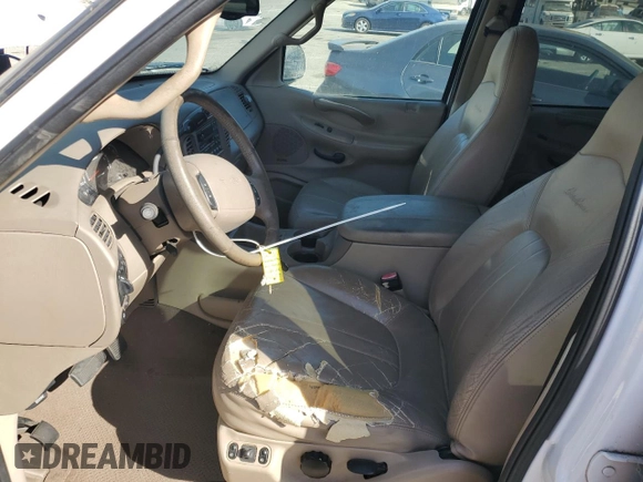 2001 Ford Expedition Eddie Bauer with VIN 1FMRU17L71LA40850, listed as a Copart auction lot 72085354 with 103,469 mi miles and Clean title. Bid and sale history available at DreamBid. Image 7.