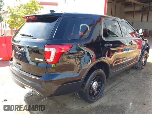2017 Ford Police Interceptor Utility with VIN 1FM5K8AT9HGB55149, listed as a IAAI auction lot 40735884 with 76,648 mi miles and . Bid and sale history available at DreamBid. Image 4.