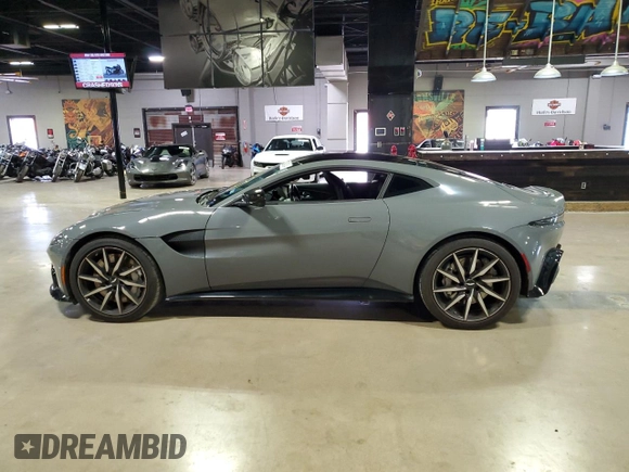 2020 Aston Martin Vantage z VIN SCFSMGAW6LGN03859, wystawiony jako Copart lot #52294204 z przebiegiem 47 486 mil mil oraz Szkoda całkowita • Salvage title. Historia ofert i sprzedaży dostępna na DreamBid. Obrazek 3.