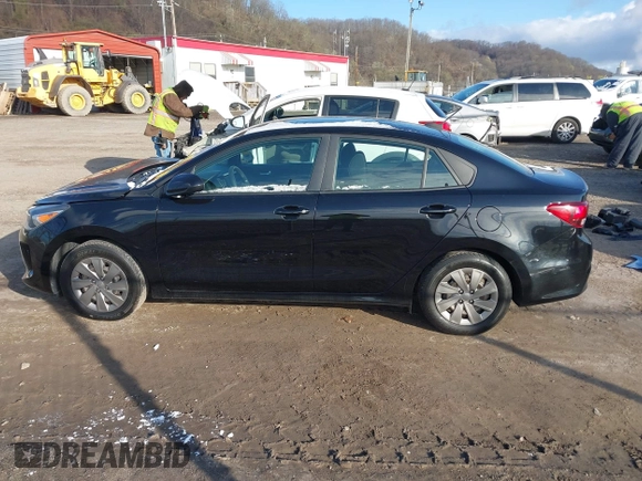 2019 Kia Rio S with VIN 3KPA24AB9KE209902, listed as a IAAI auction lot 41983203 with 31,231 mi miles. Bid and sale history available at carsss.com. Image 15.