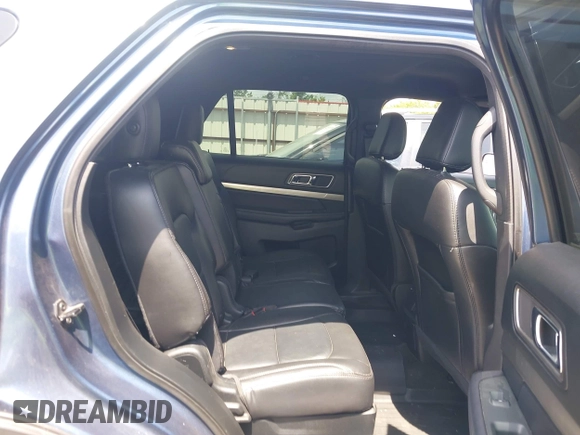 2018 Ford Explorer XLT z VIN 1FM5K7D89JGA54555, wystawiony jako IAAI lot #42375872 z przebiegiem 89 115 mil mil oraz . Historia ofert i sprzedaży dostępna na DreamBid. Obrazek 8.