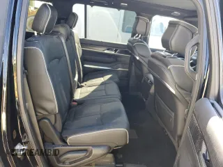 2024 Jeep Grand Wagoneer Series II с VIN 1C4SJSFP8RS158478, выставлен на аукционе Copart как лот 82618464 с пробегом Не указан миль и Списание • Salvage title. История ставок и продаж доступна на DreamBid. Изображение 11.