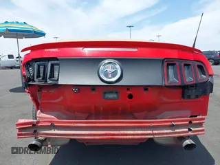 2014 Ford Mustang V6 with VIN 1ZVBP8EM5E5236603, listed as a IAAI auction lot 42355551 with 100,617 mi miles and . Bid and sale history available at DreamBid. Image 17.