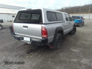 2008 Toyota Tacoma with VIN 5TEUU42N08Z469915, listed as a IAAI auction lot 41807203 with 177,699 mi miles and . Bid and sale history available at DreamBid. Image 4.