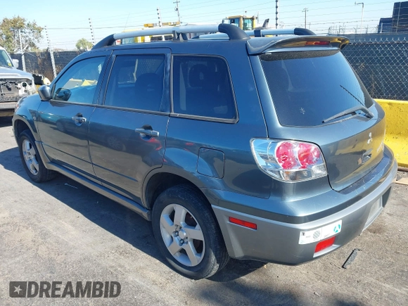 2004 Mitsubishi Outlander SE with VIN JA4LX41F74U035064, listed as a IAAI auction lot 40826249 with 274,046 mi miles. Bid and sale history available at carsss.com. Image 3.