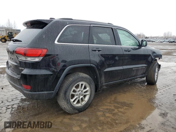 2020 Jeep Grand Cherokee Laredo with VIN 1C4RJFAG1LC125417, listed as a Copart auction lot 45422565 with 104,748 mi miles and Clean title. Bid and sale history available at DreamBid. Image 3.