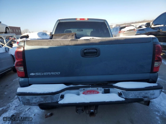 2006 Chevrolet Silverado 2500HD LT1 with VIN 1GCHK23D46F220156, listed as a Copart auction lot 44525555 with 0 mi miles and Salvage Title. Bid and sale history available at carsss.com. Image 6.