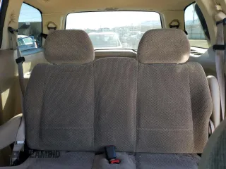 2000 Ford Windstar LX z VIN 2FMZA514XYBD03053, wystawiony jako Copart lot #83683574 z przebiegiem Nie podano mil oraz Nie do naprawy • Non repairable. Historia ofert i sprzedaży dostępna na DreamBid. Obrazek 10.