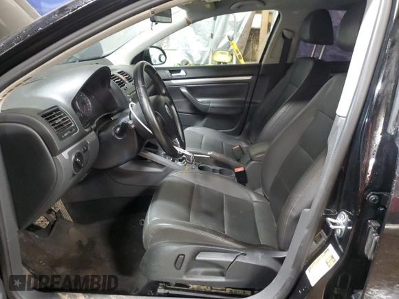 2008 Volkswagen Jetta SE с VIN 3VWRM71K48M018060, выставлен на аукционе Copart как лот 48627805 с пробегом 82 924 миль миль и Списание • Salvage title. История ставок и продаж доступна на DreamBid. Изображение 7.