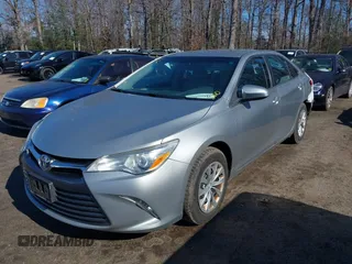 2017 Toyota Camry XLE with VIN 4T1BF1FKXHU345915, listed as a IAAI auction lot 41869325 with 144,417 mi miles. Bid and sale history available at carsss.com. Image 17.