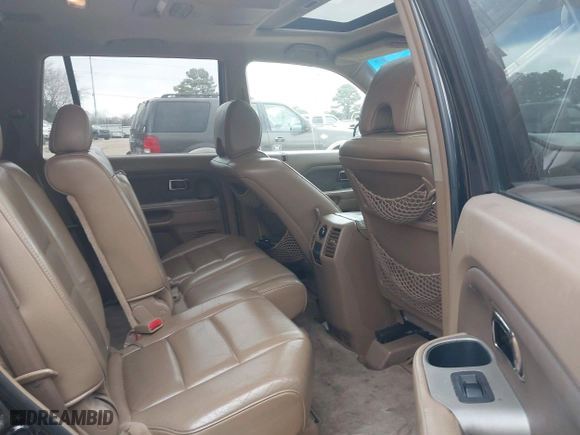 2006 Honda Pilot EX-L with RES with VIN 5FNYF28656B018946, listed as a IAAI auction lot 41539048 with 193,923 mi miles. Bid and sale history available at carsss.com. Image 8.