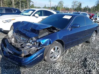 2002 Acura CL with VIN 19UYA42472A001930, listed as a IAAI auction lot 42008990 with 180,327 mi miles. Bid and sale history available at carsss.com. Image 2.