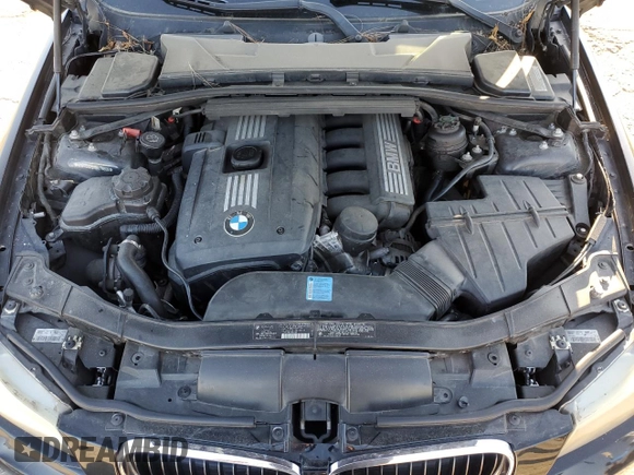 2009 BMW 3 Series 328i z VIN WBAPH57519NL78699, wystawiony jako Copart lot #48189495 z przebiegiem 120 997 mil mil oraz Szkoda całkowita • Salvage title. Historia ofert i sprzedaży dostępna na DreamBid. Obrazek 11.
