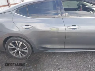 2017 Nissan Maxima SL z VIN 1N4AA6AP3HC441685, wystawiony jako IAAI lot #42236439 z przebiegiem 175 931 mil mil oraz . Historia ofert i sprzedaży dostępna na DreamBid. Obrazek 17.