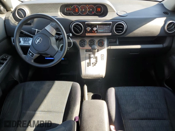 2011 Scion xB z VIN JTLZE4FE2B1133766, wystawiony jako Copart lot #46705885 z przebiegiem 119 629 mil mil oraz Szkoda całkowita • Salvage title. Historia ofert i sprzedaży dostępna na DreamBid. Obrazek 8.