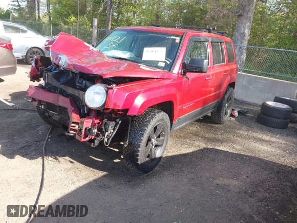 2013 Jeep Patriot Sport with VIN 1C4NJRBB0DD174560, listed as a IAAI auction lot 42101821 with 107,988 mi miles and . Bid and sale history available at carsss.com. Image 2.