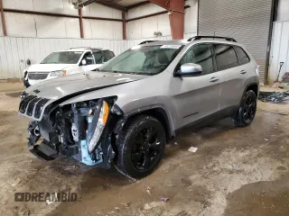 2016 Jeep Cherokee Latitude with VIN 1C4PJMCS9GW120841, listed as a Copart auction lot 48255885 with 136,934 mi miles and Clean Title. Bid and sale history available at carsss.com. Image 1.