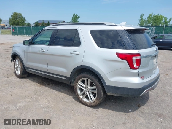 2016 Ford Explorer XLT z VIN 1FM5K8D84GGA63677, wystawiony jako IAAI lot #39649393 z przebiegiem 118 962 mil mil oraz . Historia ofert i sprzedaży dostępna na DreamBid. Obrazek 3.