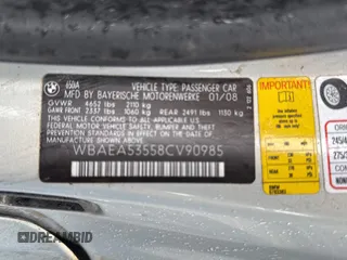2008 BMW 6 Series 650i z VIN WBAEA53558CV90985, wystawiony jako Copart lot #57308835 z przebiegiem 99 340 mil mil oraz Czysty tytuł • Clean title. Historia ofert i sprzedaży dostępna na DreamBid. Obrazek 10.