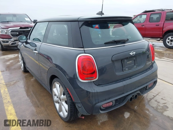 2014 MINI Hardtop S with VIN WMWXM7C56ET926604, listed as a IAAI auction lot 41642560 with 81,219 mi miles and . Bid and sale history available at DreamBid. Image 3.