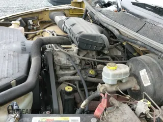 2000 Dodge 1500 z VIN 1B7HC13Z7YJ152714, wystawiony jako IAAI lot #42906538 z przebiegiem 165 270 mil mil oraz . Historia ofert i sprzedaży dostępna na DreamBid. Obrazek 13.
