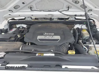 2013 Jeep Wrangler Sport z VIN 1C4AJWAG9DL653348, wystawiony jako IAAI lot #42096860 z przebiegiem 55 575 mil mil oraz . Historia ofert i sprzedaży dostępna na DreamBid. Obrazek 10.