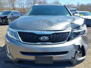 2015 Kia Sorento LX with VIN 5XYKT4A60FG606279, listed as a IAAI auction lot 41972303 with 123,033 mi miles. Bid and sale history available at carsss.com. Image 17.