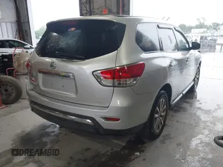2014 Nissan Pathfinder S z VIN 5N1AR2MN2EC647156, wystawiony jako IAAI lot #42355519 z przebiegiem 120 421 mil mil oraz . Historia ofert i sprzedaży dostępna na DreamBid. Obrazek 4.