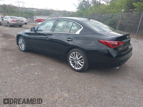 2022 Infiniti Q50 Luxe with VIN JN1EV7BRXNM342313, listed as a IAAI auction lot 42028864 with 28,093 mi miles and . Bid and sale history available at DreamBid. Image 3.