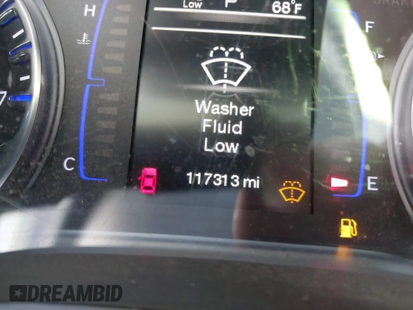2015 Chrysler 200 Limited with VIN 1C3CCCABXFN621784, listed as a IAAI auction lot 41914473 with 117,313 mi miles. Bid and sale history available at carsss.com. Image 15.