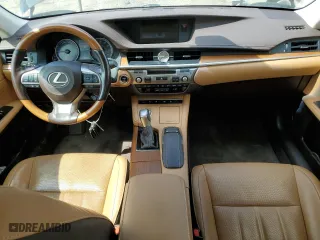 2016 Lexus ES 300h Hybrid with VIN JTHBW1GG2G2110450, listed as a Copart auction lot 67558423 with 70,525 mi miles. Bid and sale history available at carsss.com. Image 8.