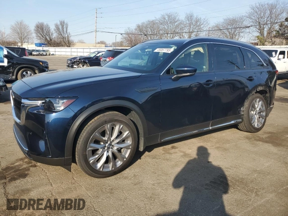 2024 Mazda CX-90 Premium Plus z VIN JM3KKEHD7R1175478, wystawiony jako Copart lot #49067795 z przebiegiem 10 984 mil mil oraz Szkoda całkowita • Salvage title. Historia ofert i sprzedaży dostępna na DreamBid. Obrazek 1.