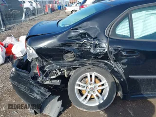 2006 Saab 9-3 z VIN YS3FD49Y061147042, wystawiony jako IAAI lot #41941819 z przebiegiem 95 290 mil mil oraz . Historia ofert i sprzedaży dostępna na DreamBid. Obrazek 6.