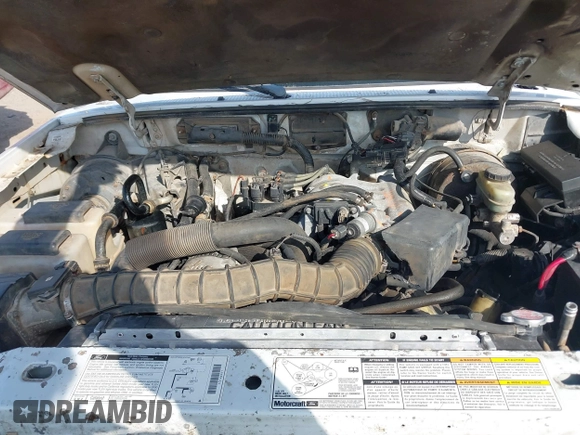 2000 Ford Ranger XL with VIN 1FTYR14V5YTA27015, listed as a IAAI auction lot 40703797 with 212,894 mi miles. Bid and sale history available at carsss.com. Image 10.