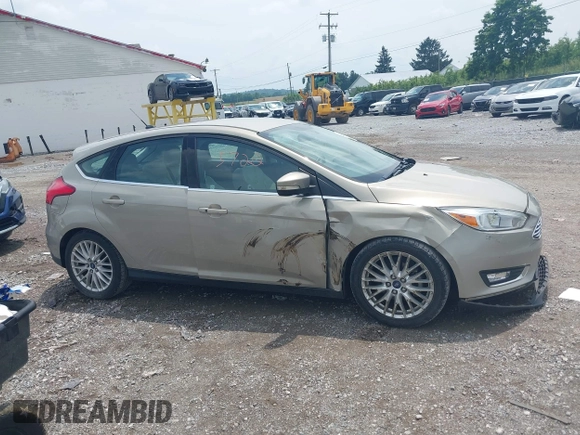 2015 Ford Focus Titanium с VIN 1FADP3N2XFL367753, выставлен на аукционе IAAI как лот 42695722 с пробегом 26 565 миль миль и . История ставок и продаж доступна на DreamBid. Изображение 13.
