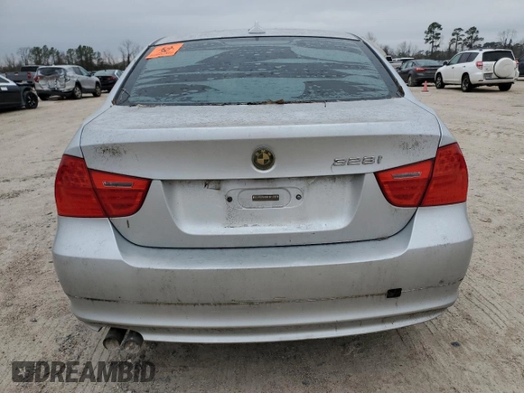 2009 BMW 3 Series 328i with VIN WBAPH77549NL82659, listed as a Copart auction lot 45563345 with 0 mi miles and Clean Title. Bid and sale history available at carsss.com. Image 6.