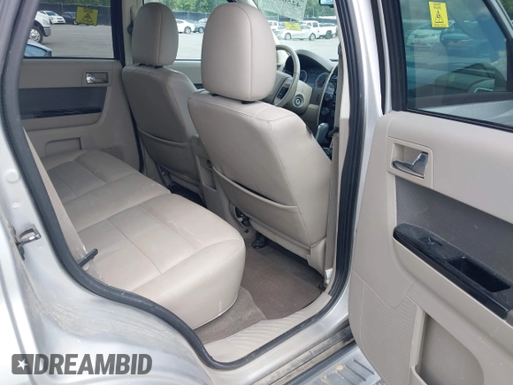 2009 Ford Escape Hybrid z VIN 1FMCU49399KB18857, wystawiony jako IAAI lot #42502324 z przebiegiem 227 828 mil mil oraz . Historia ofert i sprzedaży dostępna na DreamBid. Obrazek 8.