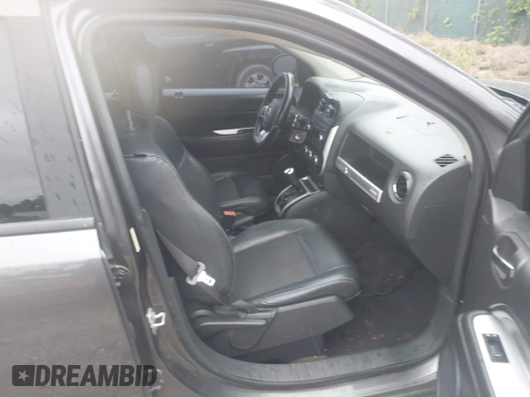 2016 Jeep Compass Latitude с VIN 1C4NJCEA4GD735539, выставлен на аукционе IAAI как лот 42611745 с пробегом 102 799 миль миль и . История ставок и продаж доступна на DreamBid. Изображение 5.