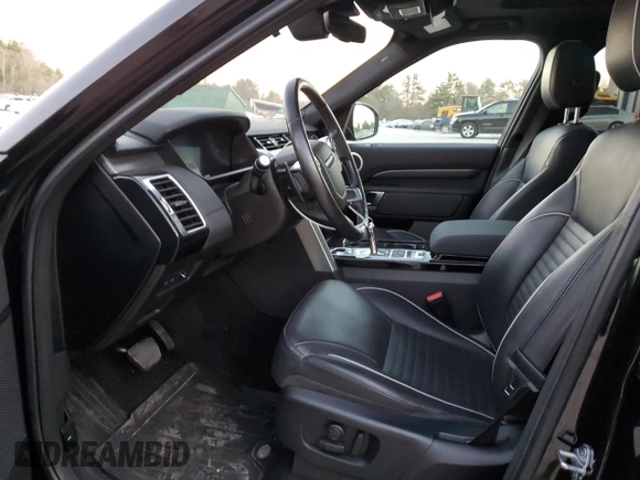 2018 Land Rover Discovery HSE with VIN SALRR2RV0JA076894, listed as a Copart auction lot 68053652 with 48,995 mi miles. Bid and sale history available at carsss.com. Image 7.