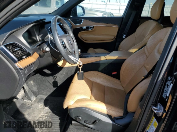 2017 Volvo XC90 Inscription with VIN YV4A22PL5H1113827, listed as a Copart auction lot 49060385 with 88,882 mi miles and Salvage Title. Bid and sale history available at carsss.com. Image 7.