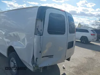 2014 Chevrolet Express Cargo with VIN 1GCWGFBA9E1140385, listed as a IAAI auction lot 38818319 with 366,153 mi miles. Bid and sale history available at carsss.com. Image 16.