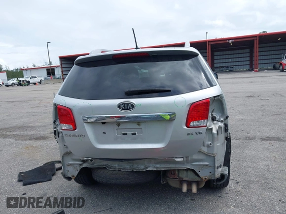 2012 Kia Sorento EX with VIN 5XYKUDA20CG206132, listed as a IAAI auction lot 42018015 with 138,158 mi miles. Bid and sale history available at carsss.com. Image 16.