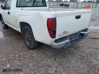 2005 Chevrolet Colorado Z85 with VIN 1GCCS148558263705, listed as a IAAI auction lot 41697852 with 21,710 mi miles. Bid and sale history available at carsss.com. Image 6.